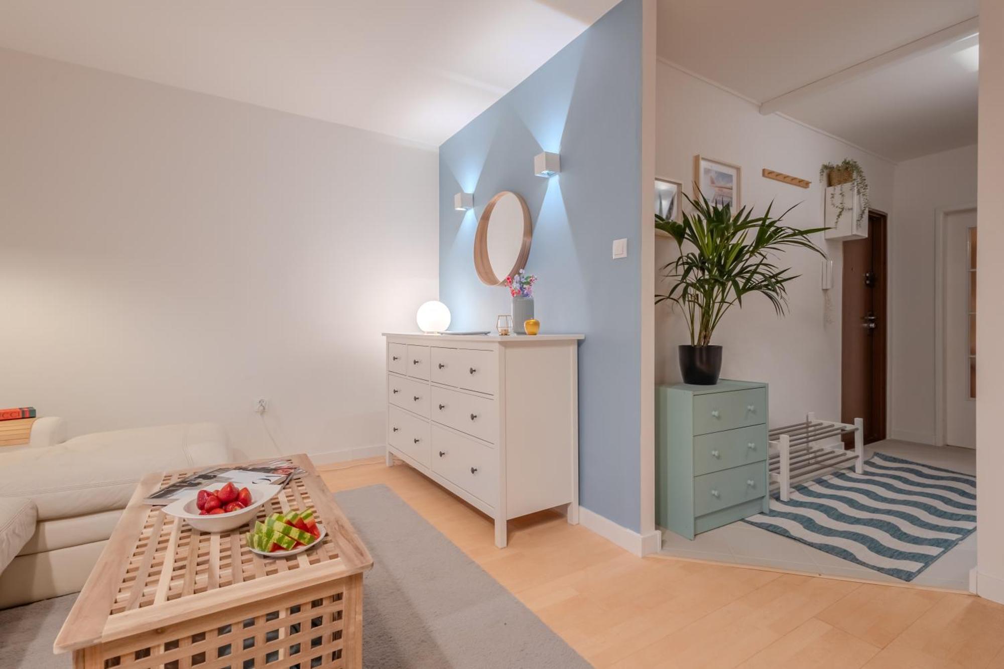 Ferienwohnung Rezydencja Filmowa- Wygodny Apartament 10 Min Od Lotniska I Centrum Warschau Exterior foto